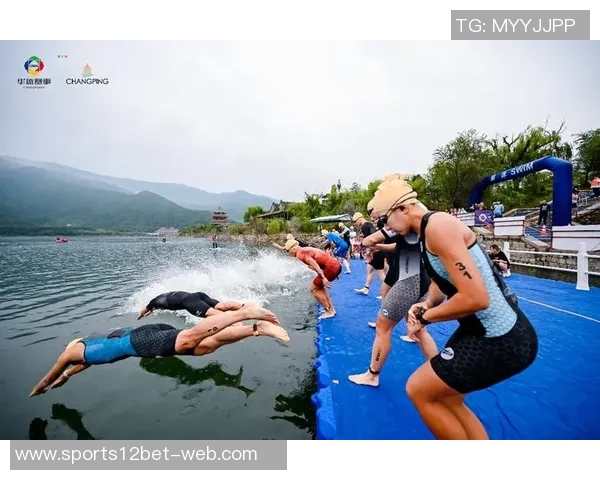 铁人三项赛事中超三位田家将齐聚挑战赛展现竞技风采与团队精神 铁人三项赛事中超三位田家将齐聚挑战赛展现竞技风采与团队精神