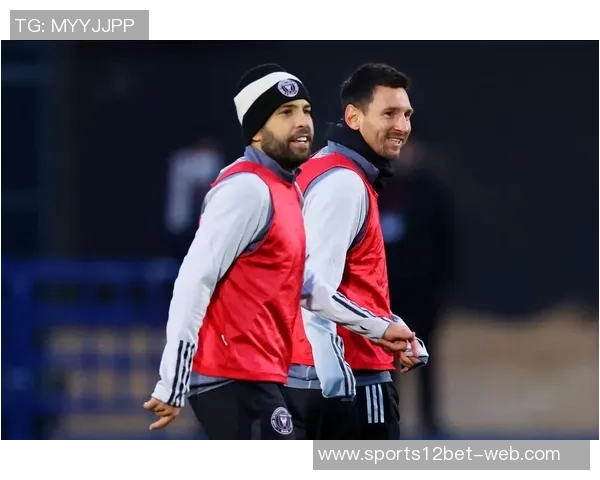 梅西续约成功贝克汉姆合影庆祝梦想继续追逐未来辉煌